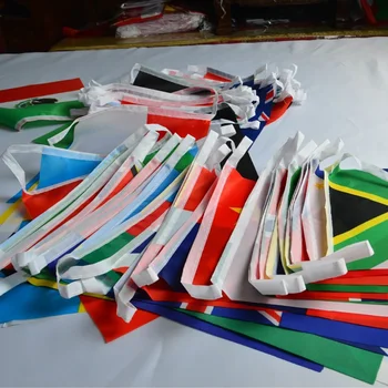 32 хартата струнен флаг страни по целия свят Флаг нации световното първенство 32 отбора на Олимпийските игри окачени знамена