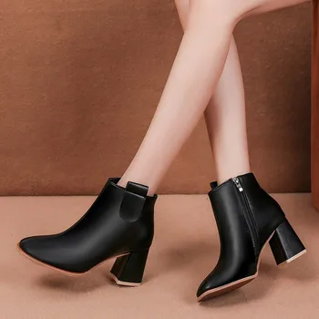 2020 модерни обувки на високи токчета, дамски зимни обувки топли плюшени Женски ботильоны елегантни дамски ботильоны черни токчета 7 см A2912 2336